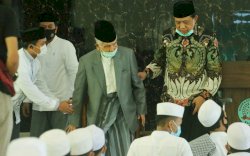 Undang Tajerimin, AGH Sanusi Baco Bicara Kebangkitan Ilmu Pengetahuan