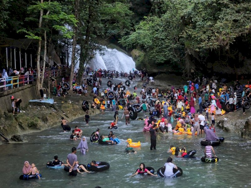 Objek Wisata Bantimurung Kembali Dibuka, Hari Ini Diserbu 1000 Pengunjung