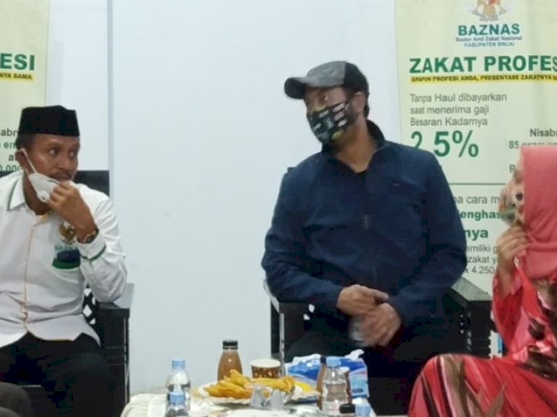 Malam-malam Bupati Sinjai ke Bazanas Bayar Zakat Jelang Idulfitri
