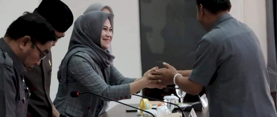 Ketua DPC Partai Gerindra Kabupaten Gowa, Andi Tenri Indah juga Wakil Ketua DPRD Kabupaten Gowa.