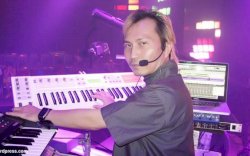 Musisi Andy Ayunir Meninggal Dunia