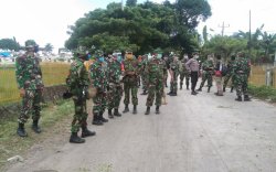 Aparat Bubarkan Paksa Warga yang Tolak Pemakaman Jenazah di Gowa