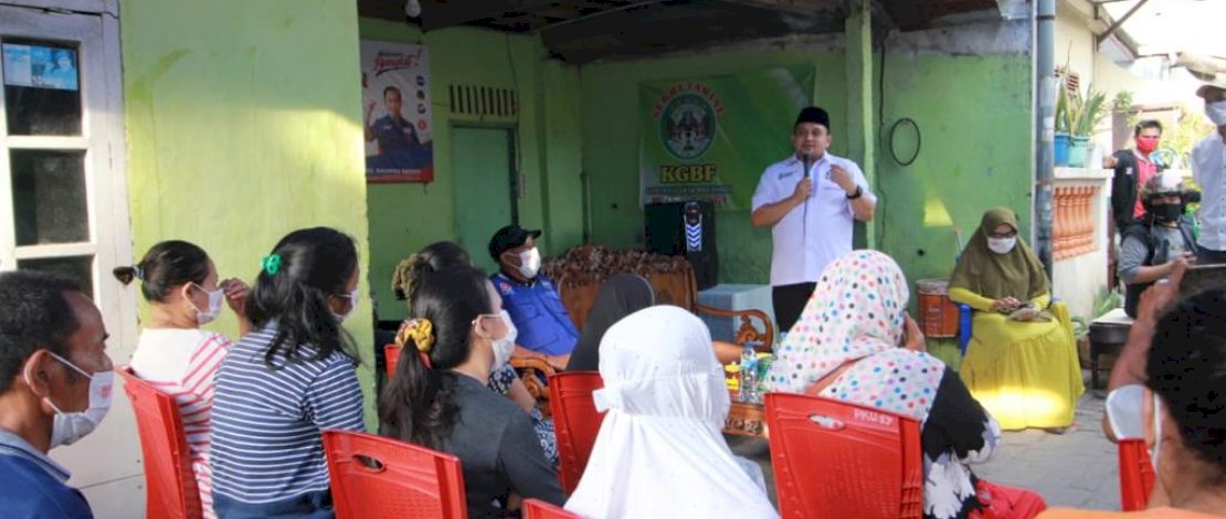 Appi saat melakukan kampanye tatap muka dengan warga.