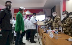 Putra JK Antar Appi-Rahman Daftar di KPU Makassar