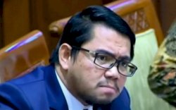 Berkali-kali Jokowi "Diseruduk" Banteng