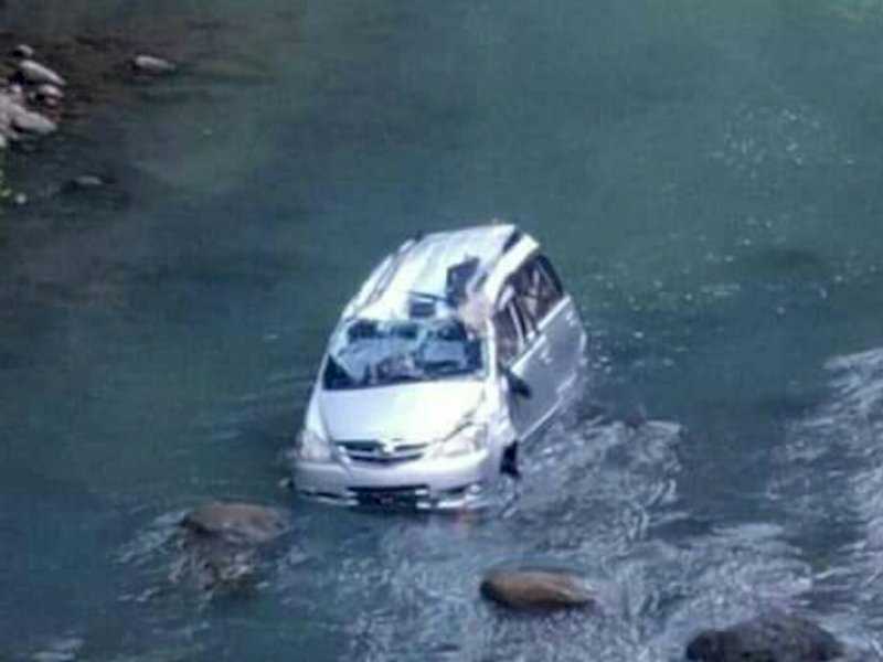 Meski Ayah dan 5 Kerabat Tewas Kecelakaan di Sinjai, Pernikahan Tetap Berlangsung di Bone
