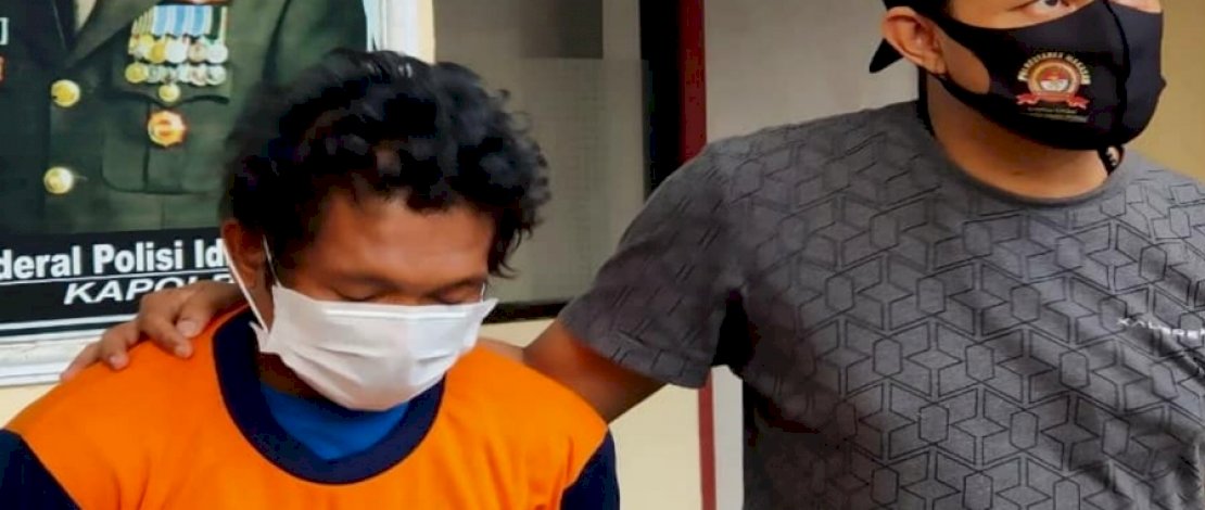 Ismail saat dibekuk polisi dari Polsek Panakkukang.