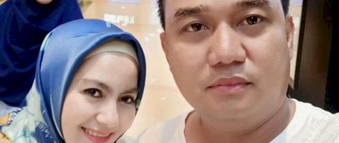 Aziz Gagap dan Istrinya.