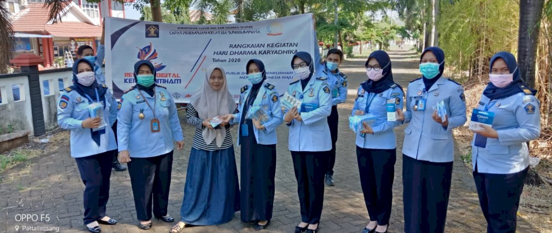 Lapas Perempuan Kelas IIA Sungguminasa, membagikan masker, handsanitizer dan vitamin dalam rangka memperingati HKDD Kemenkumham 2020.