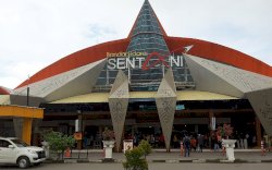 Akses Penerbangan Penumpang di Bandara Sentani Jayapura Ditutup