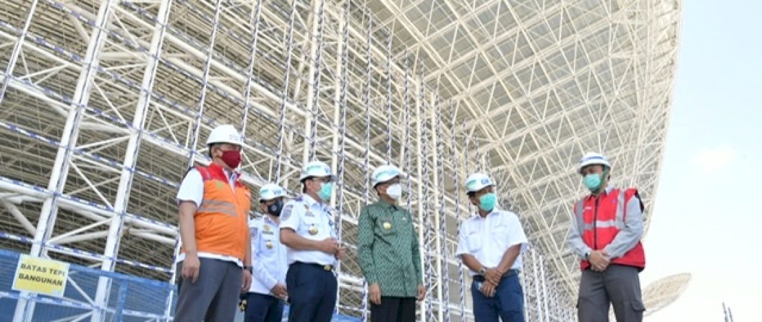 Bangunan Bandara Sultan Hasanuddin Ikuti Gelombang Laut dan Kapal Pinisi Bangunan Bandara Sultan Hasanuddin Ikuti Gelombang Laut dan Kapal Pinisi