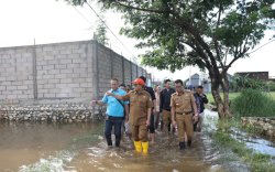 Iqbal Suhaeb Tinjau Lokasi Rawan Banjir Toa Daeng III dan BTN Kodam lll