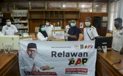 Lawan Covid-19, Andi Akmal Salurkan Bantuan APD di RS Tenriawaru