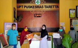 Yayasan Asshiddiq Bone Bagikan Ratusan APD kepada 38 Puskesmas