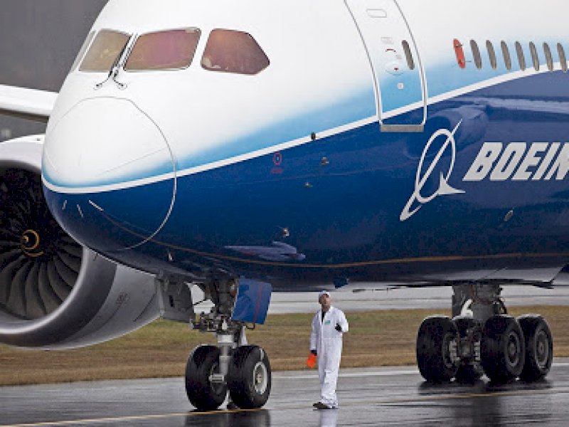 Arab Saudi Borong Saham Boeing Hingga Facebook