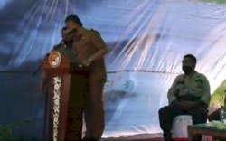 Di Hadapan Warga, Bupati Ditegur Wakapolsek karena Tak Pakai Masker