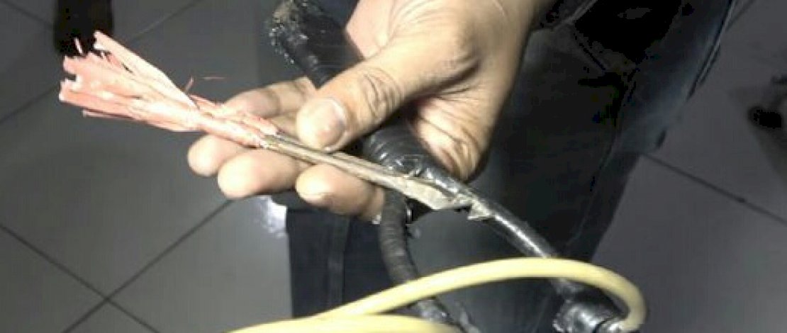 Ketapel dan anak panah diamankan petugas. (Foto: detik)