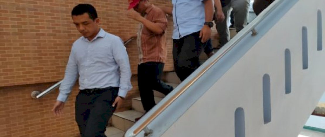 Sunarto (topi merah), usai menjalani sidang vonis. (sumber: Solopos)