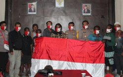 Bertaubat, Anggota KKB Papua Kembali ke Pangkuan NKRI