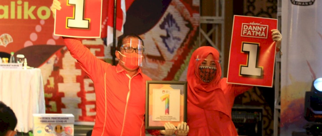 Danny-Fatma pada saat usai pengundian nomor urut.