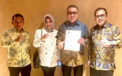 DPP NasDem Resmi Serahkan Rekomendasi untuk Danny-Fatmawati