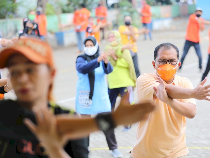 Jaga Kebugaran, Danny Pomanto Senam Pagi Bersama Warga Pai Biringkanaya