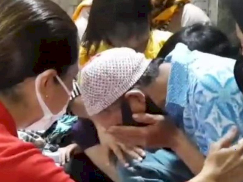 Kisahnya Menyentuh, Petani yang Curi Ponsel demi Belajar Daring Anaknya Dapat Bantuan dari Bu Menteri