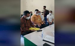 Tina-Ado Minta Calon Petahana Didiskualifikasi di Pilkada Mamuju
