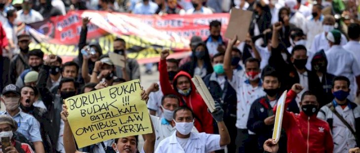 Ironi Pusat Industri: Jawa Barat dan Jawa Tengah Puncaki Daftar UMP Terendah 2026