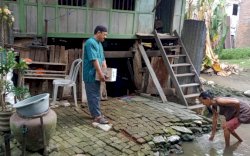 Miris! Kisah Dg Kebo, Hidup Sebatangkara di Rumah Tua Tanpa Listrik dan Bantuan Pemerintah