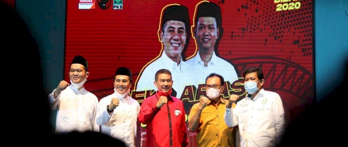 Pasangan Dilan bersama istri, juga petinggi partai pengusung saat deklarasi virtual, Senin malam.