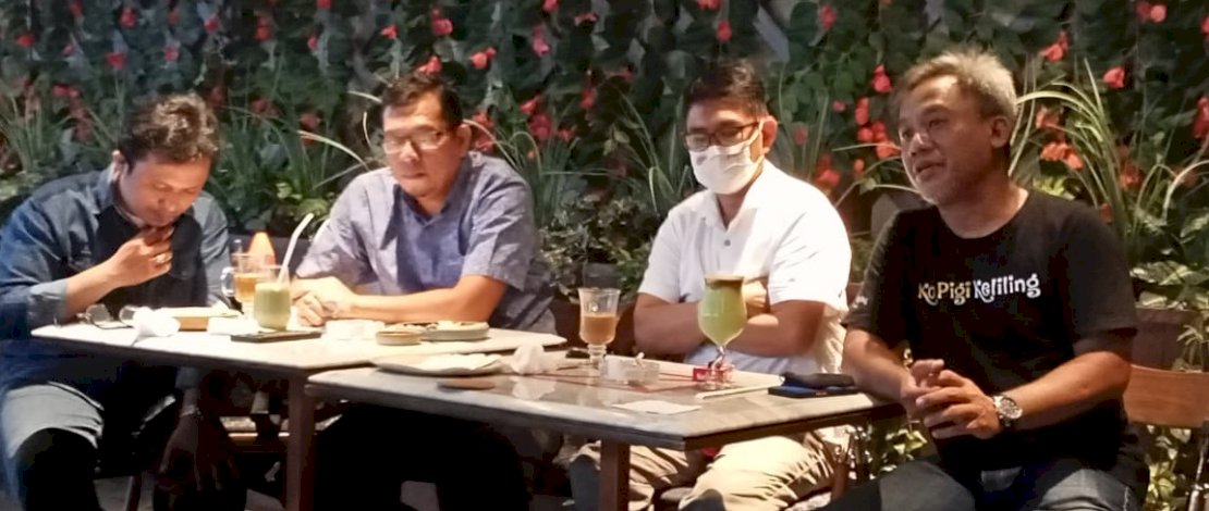 Suasana diskusi soal Politik Dinasti yang digelar Komunitas Wartawan Politik. Suasana diskusi soal Politik Dinasti yang digelar Komunitas Wartawan Politik.