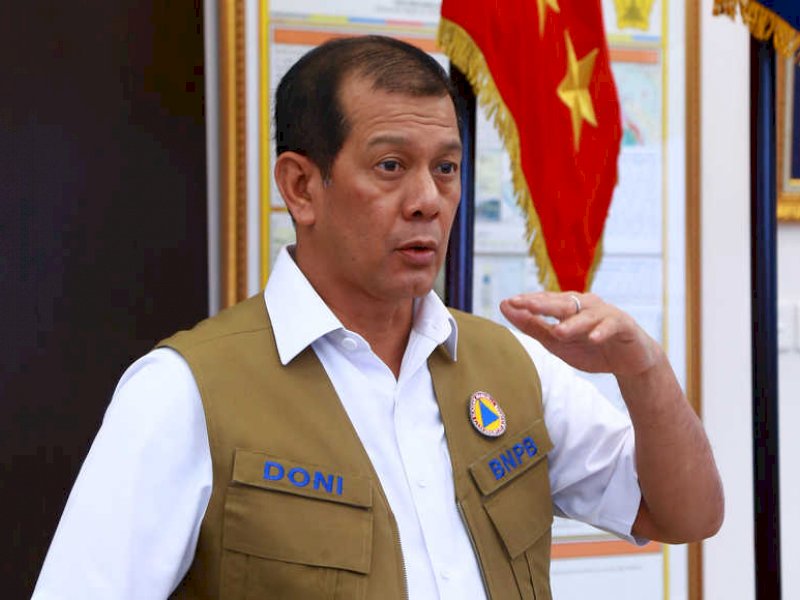 Usai Dampingi Jokowi ke Sulbar, Ketua Satgas Covid-19 Doni Monardo Positif Corona