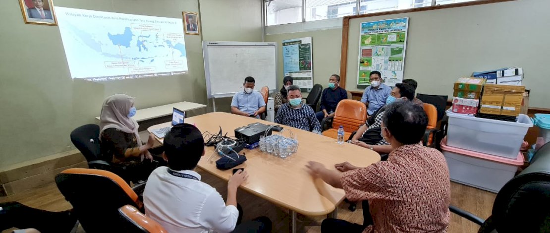 Proses konsultasi DPRD Parepare ke Kementerian ATR terkait penyusunan Perda RTRW di Parepare.