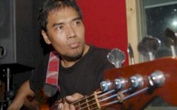 Eks Bassist Dewa 19 Erwin Prasetya Meninggal, Sang Istri Angkat Bicara