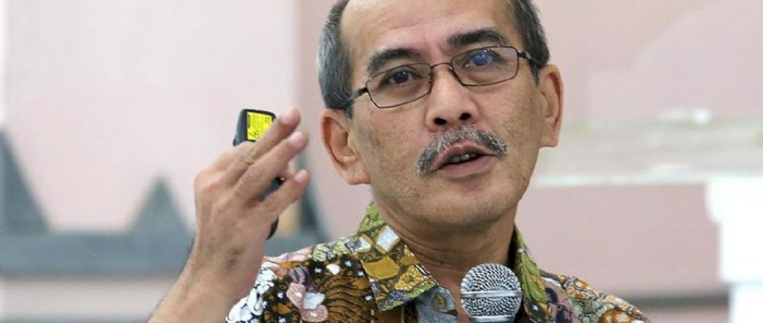 Kabar Duka! Ekonom Faisal Basri Meninggal Dunia 