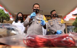 Cinta Segi Tiga Berujung Maut, Usai Berhubungan Badan Pelaku Jerat Leher Kekasihnya dengan Tali Merah