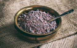 Pernah Dengar Garam Hitam? Manfaatnya untuk Kesehatan Sangat Luar Biasa Loh!