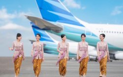 Gaji Karyawan Garuda Dipotong hingga 50%