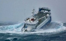 Pushidrosal Minta Warga Waspadai Cuaca Ekstrem, Gelombang Tinggi dan Rob