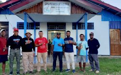 Gelora Jayapura Semprot Disinfektan ke Rumah Ibadah hingga Pemukiman Warga
