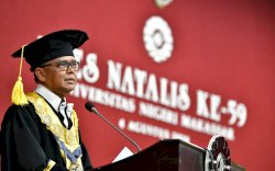 Gubernur Harap UNM Perhatikan Pendidikan Warga Sulsel di 330 Pulau