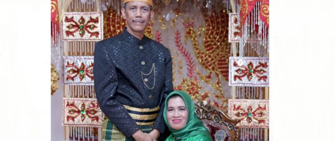 Haji Yusuf dan istri.