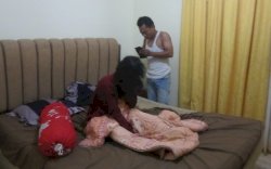 Ayah Tak Kunjung Pulang, Bandar Narkoba Kepergok Bersetubuh dengan Ibu Kandungnya