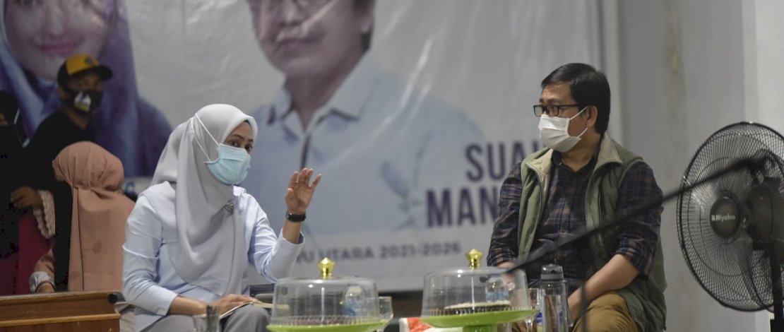 Indah Putri Indriani dan Suaib Mansur