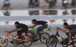 Dilarang Balap Liar Geng Motor Makassar Serang Permukiman Warga di Jalan Manuruki