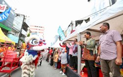 Hari Raya Imlek, Pj Wali Kota Makassar Lepas Parade Cap Go Meh