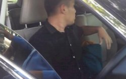 Si Perawat Akan Berangkat, Alasan Dokter Pilih 'Main' di Dalam Mobil