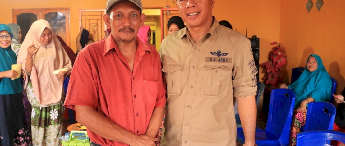 Andi Utta bertemu dengan nelayan di Para Para. 
