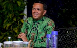 Dukung Pembukaan Masjid, Nurdin Abdullah Akan Salat Jumat di Al Markaz